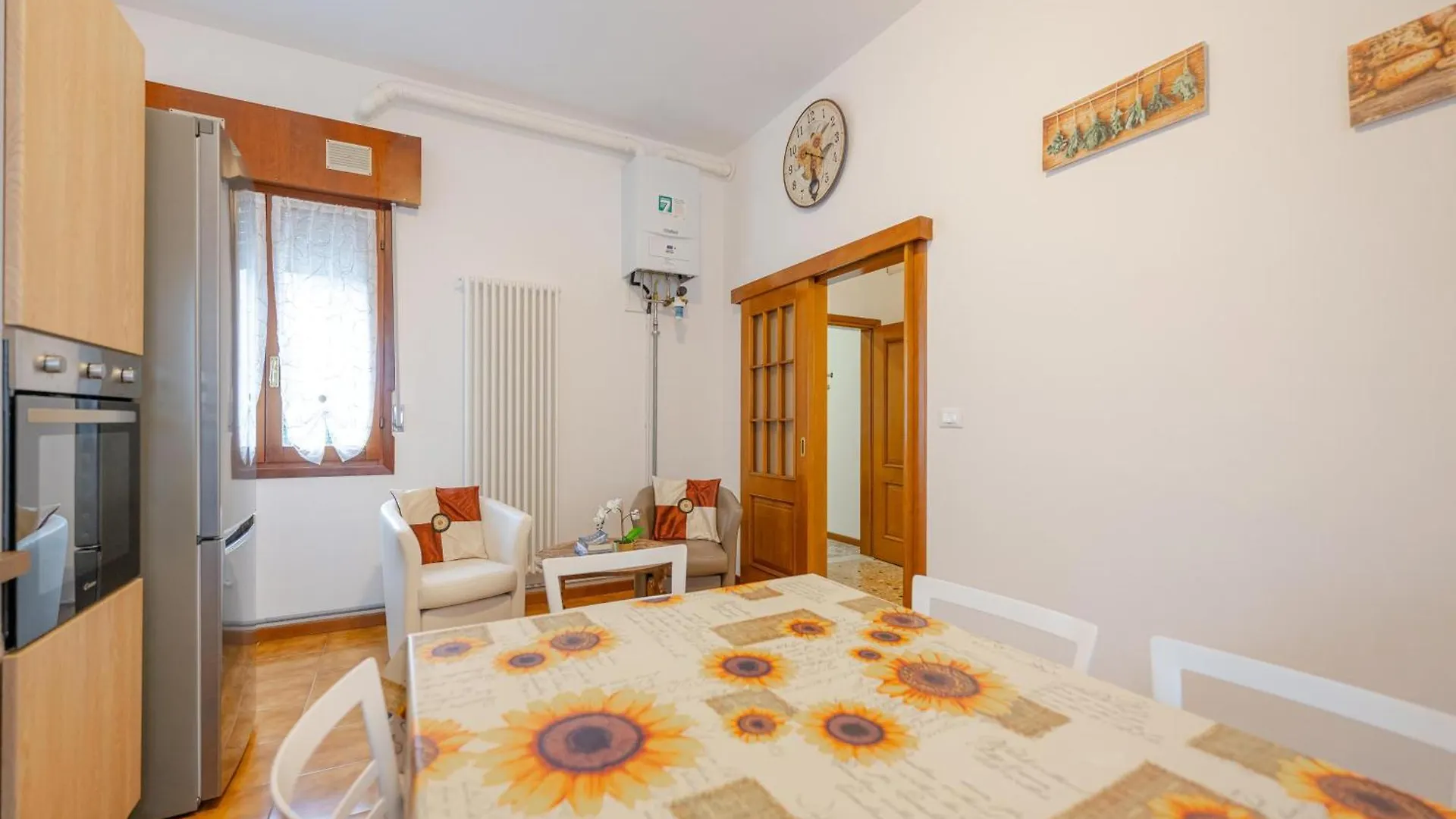 Tatiana Flat - 10 Minutes To Venice - Mestre Train Station - Free Parking 0*,
